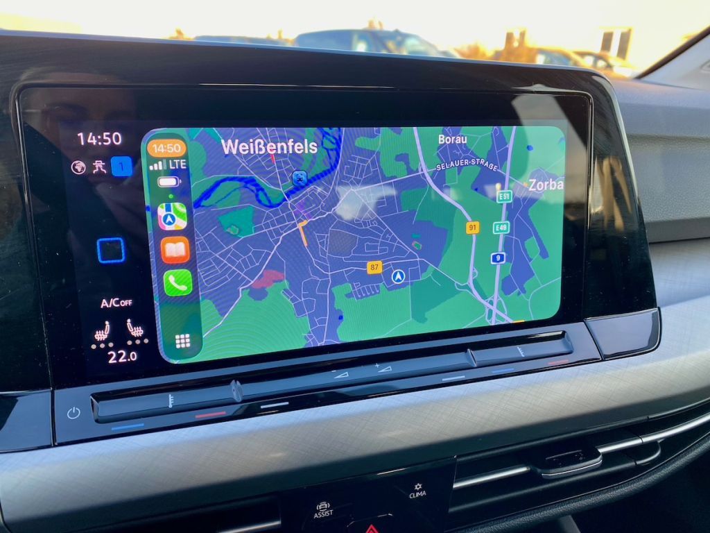 Fahrzeugabbildung Volkswagen Golf Variant 1.5 DSG Life AAC LED SHZ CARPLAY