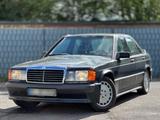 Mercedes-Benz W201 2,5 Turbo Diesel 16V-Paket Handschalter  - Mercedes-Benz 190: 16