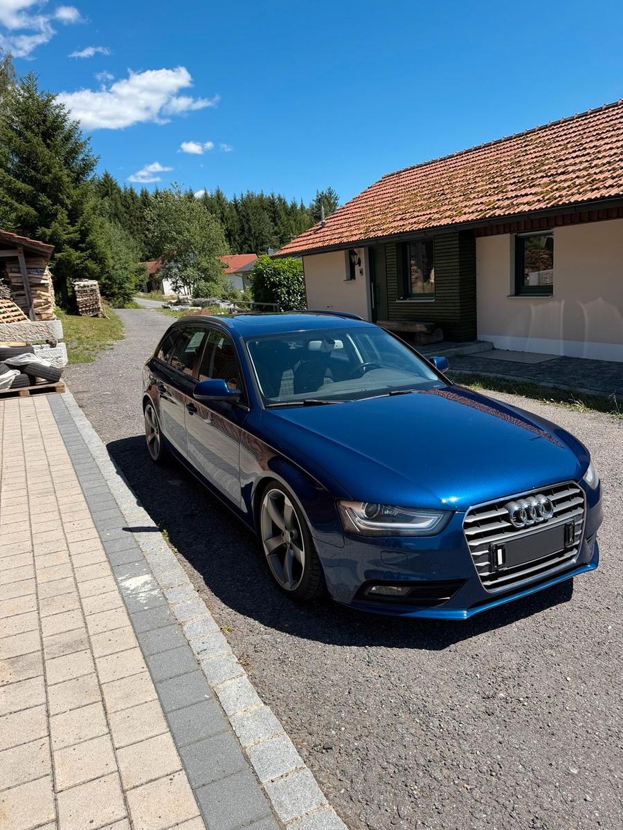 Audi A4 2012 — engine 177 HP (130kW)