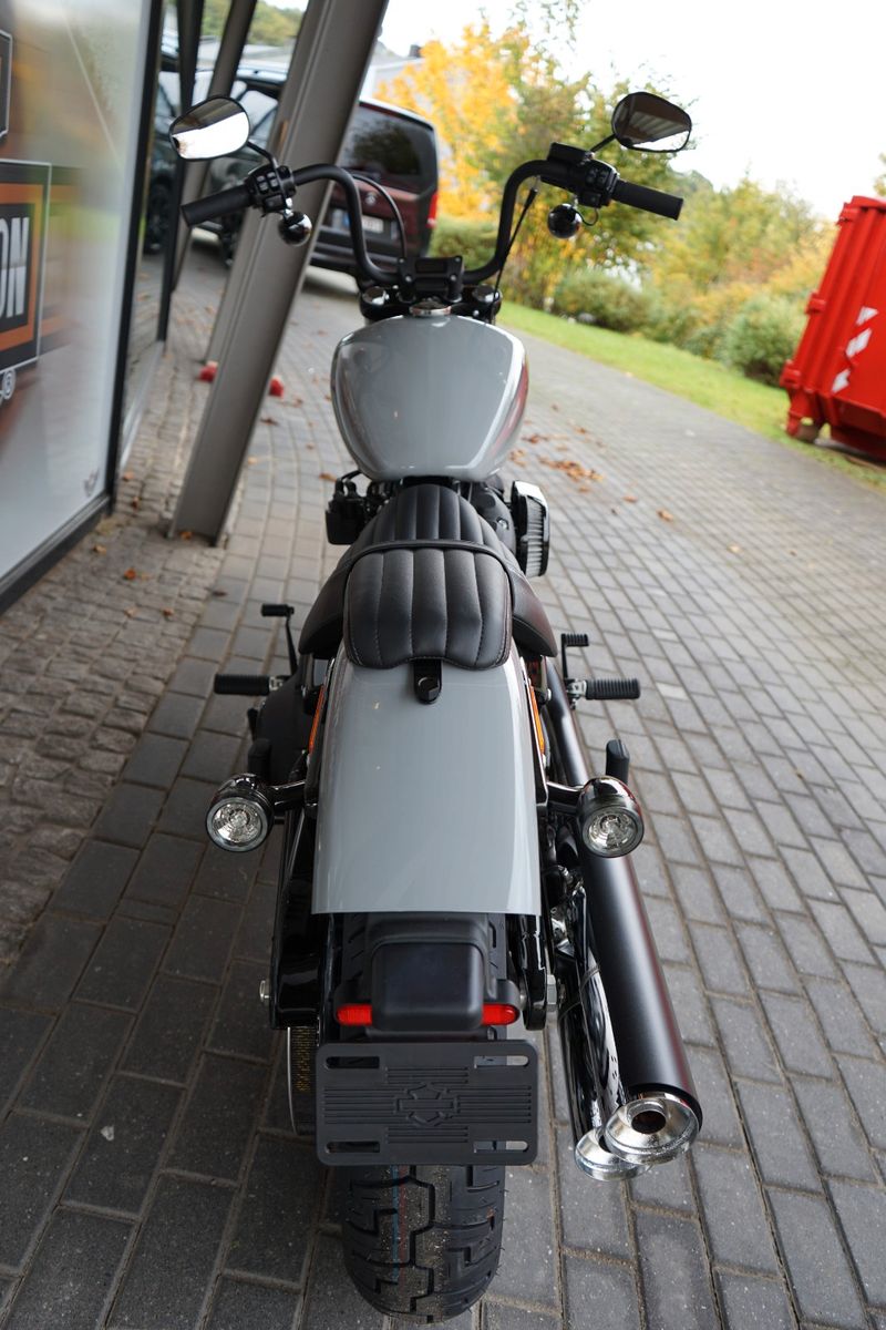 Fahrzeugabbildung Harley-Davidson Softail Street Bob 114 Mj2024 Sofort Verfügbar