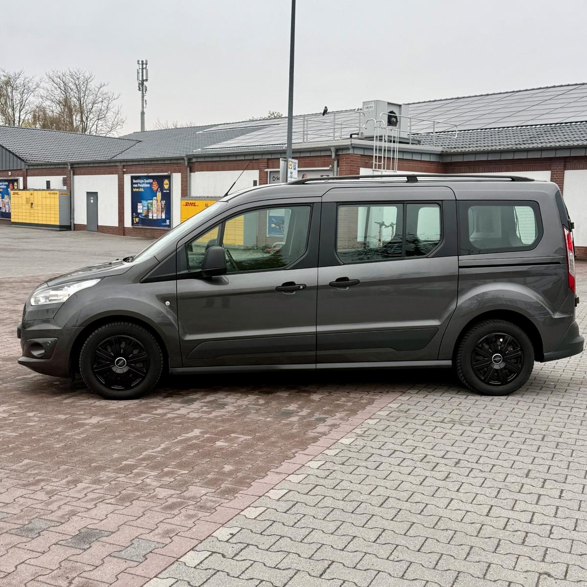 Ford Transit Connect L2 | Micro-Camper + Familie