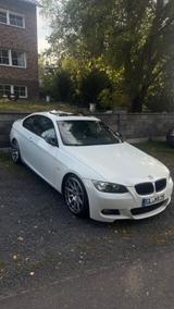 BMW E92 335i - BMW 335 aus 2009: 335i