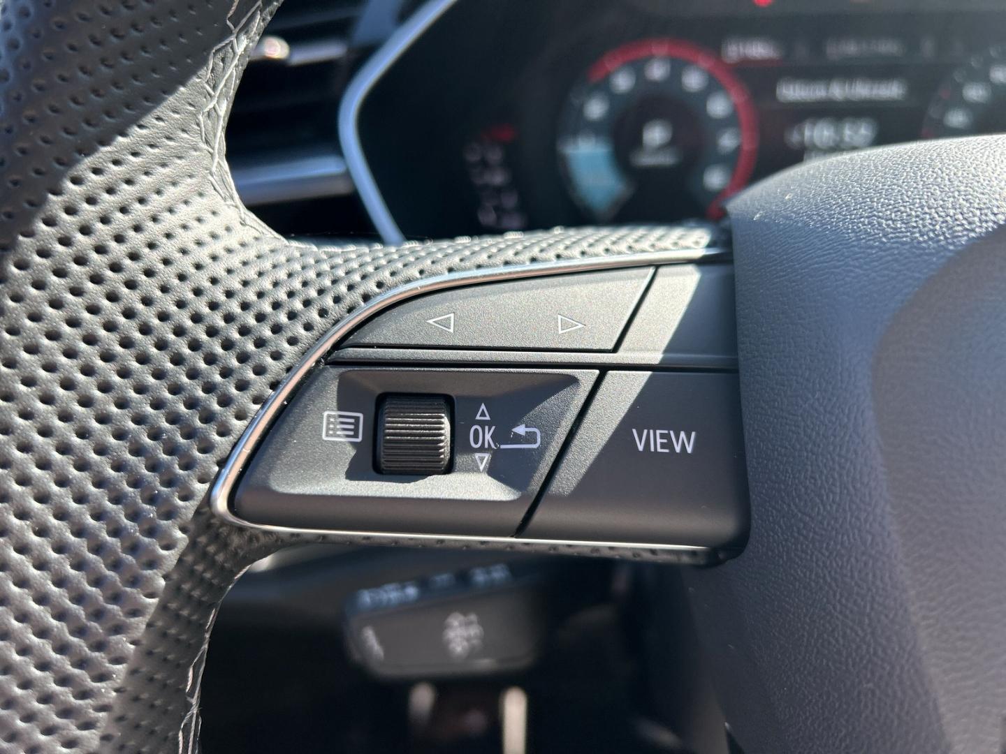 Audi Q3 ADVANCED 35 TFSI LED+AHK+VIRTUAL+NAVI+CARPLAY