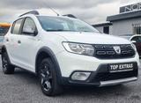 Dacia Sandero II Stepway Celebration NAVI KAM TEMP PDC - gebrauchte Dacia Kleinwagen