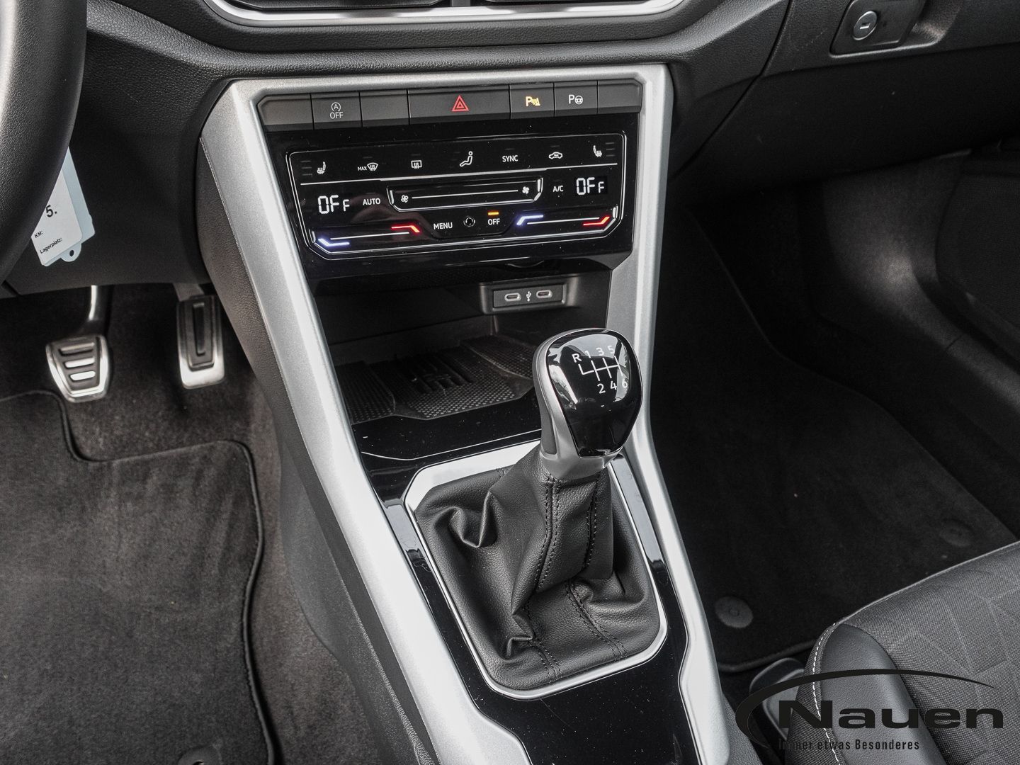 Volkswagen T-Roc - Bild 17