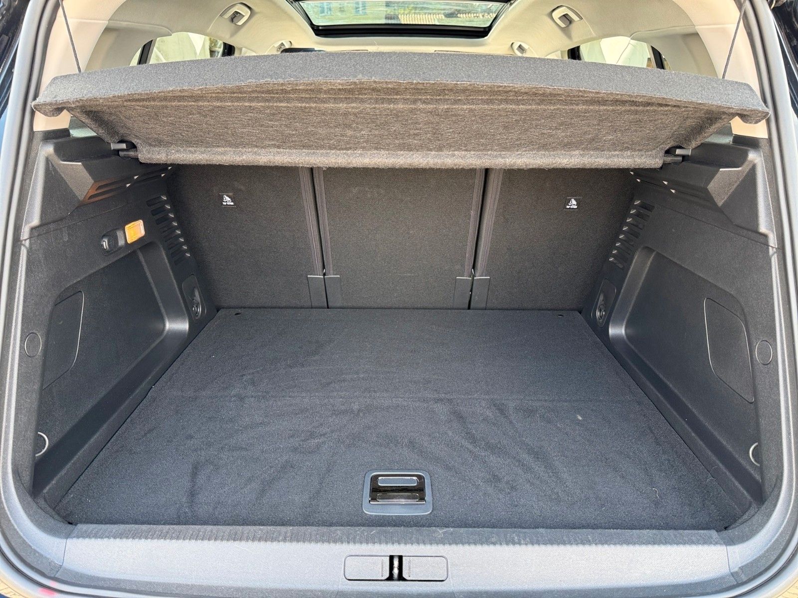 Fahrzeugabbildung Citroën C5 Aircross Plug-in Hybrid 225 e-EAT8 Max