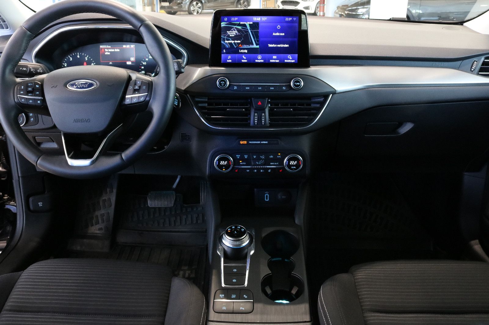 Fahrzeugabbildung Ford Focus Turnier Titanium  Automatik   Navi/Kamera
