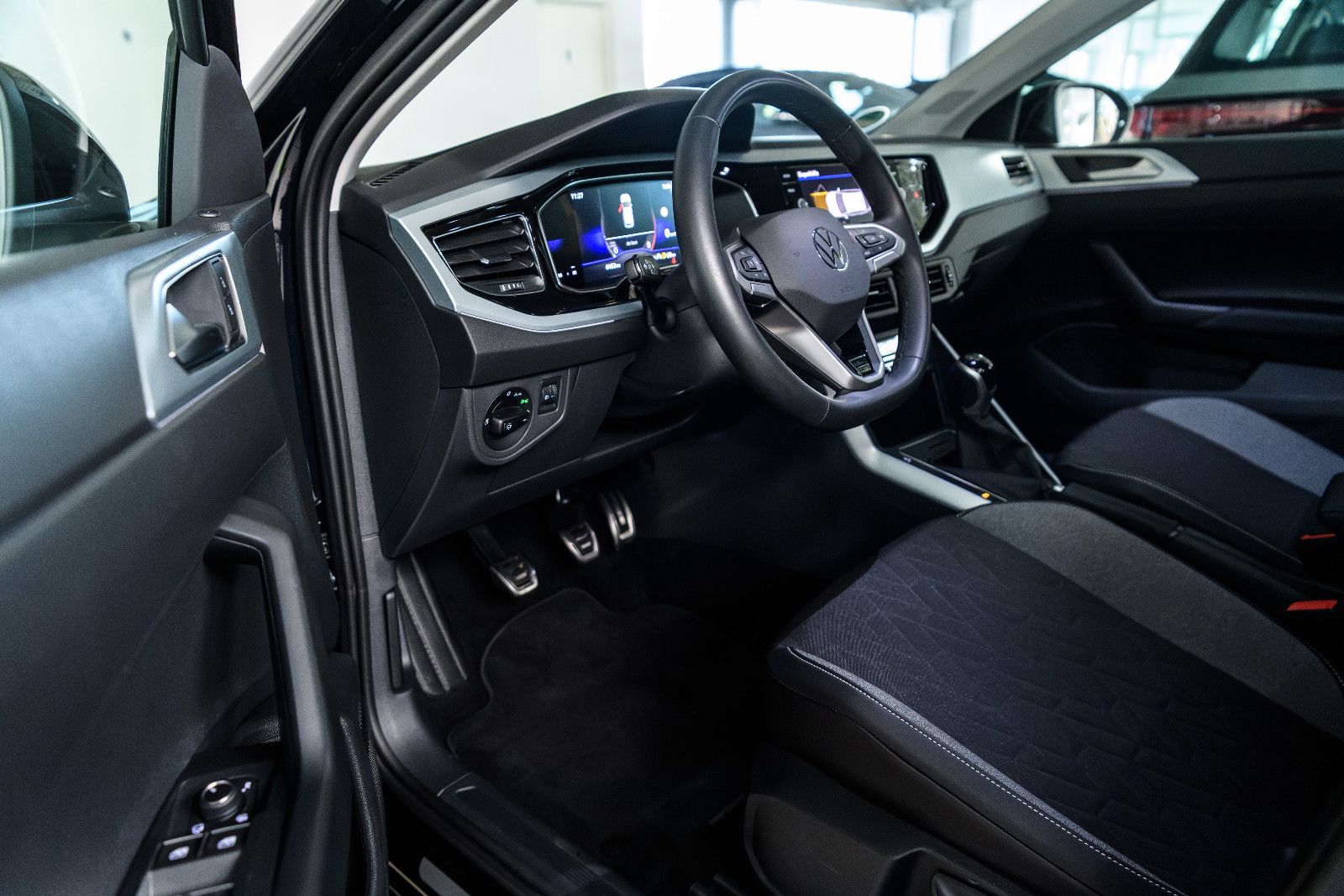 Fahrzeugabbildung Volkswagen Taigo Goal 1.0 TSI LED+APP+SHZ+ACC+5 J.GARANTIE