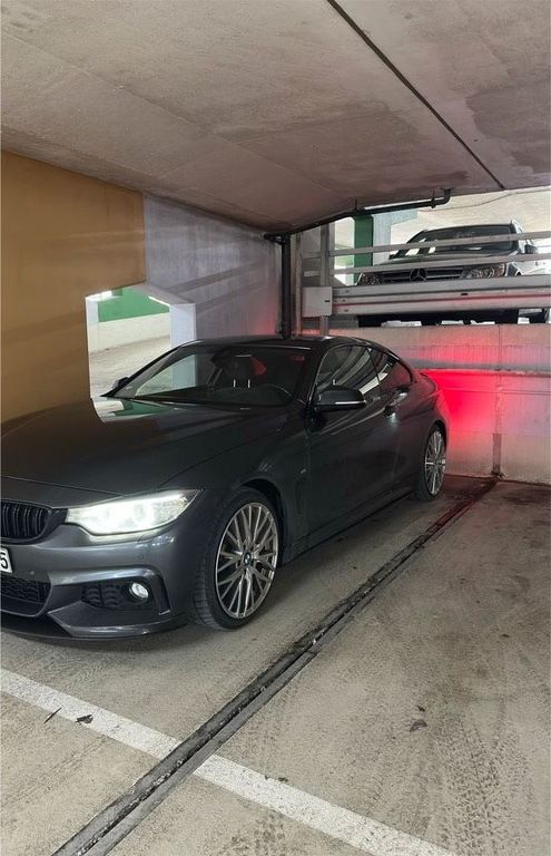 Image of BMW 324