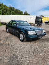 Mercedes-Benz E 300 D AVANTGARDE - Mercedes-Benz E 300 aus 1995