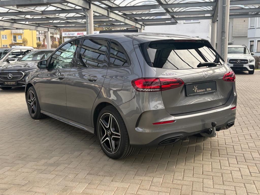Mercedes-Benz B 250 e AMG+NIGHT+AHK+DISTRONIC+360°-KAMERA+NAVI