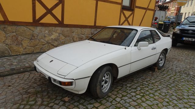 Porsche 924 stand 26 Jahre vergessen in der Garage