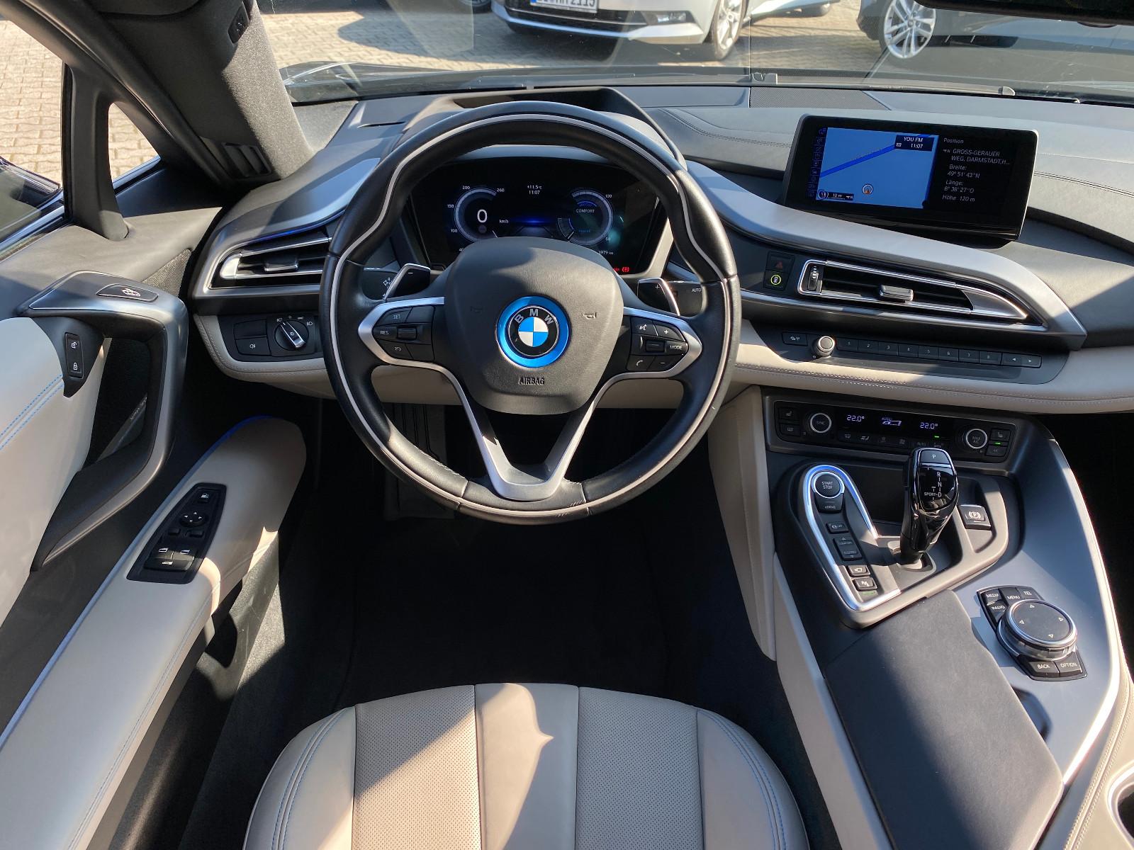 BMW i8 Coupe Pure Impulse Harman-Kardon/HuD/360°/LED