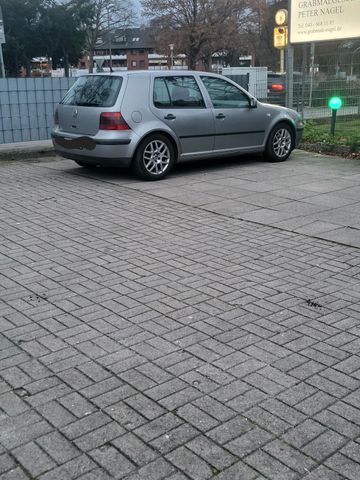 Volkswagen Golf IV  vollfartbereit