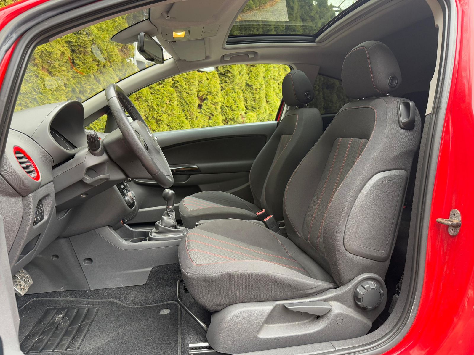 Fahrzeugabbildung Opel Corsa 1.3D Color OPC-Line SPORT+PANO+SHZ+TEMP+LM