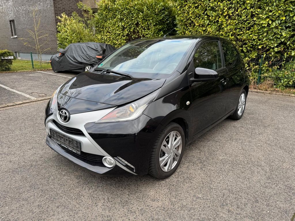 Image of Toyota Aygo (X)
