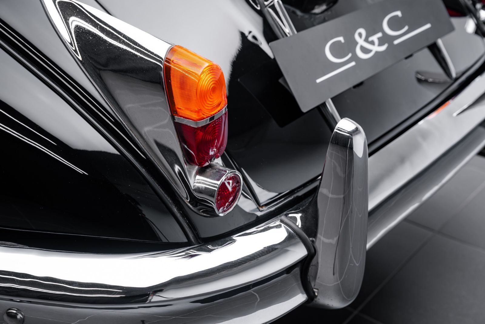 Fahrzeugabbildung Jaguar XK 150 S OTS/TOP/VOLL RESTAURIERT