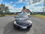 Volvo V60 2.0T mit 203 PS und Tempomat - Volvo V60: Ps
