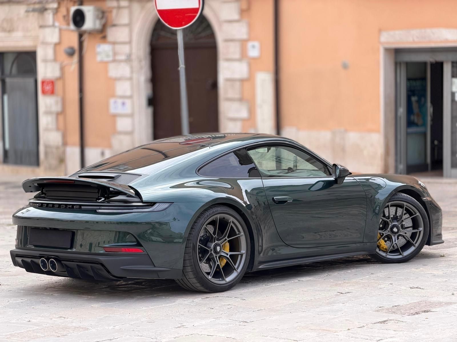 Porsche 911 992 GT3 Touring CARBON LIFT AKRAPOVIC imagem 2