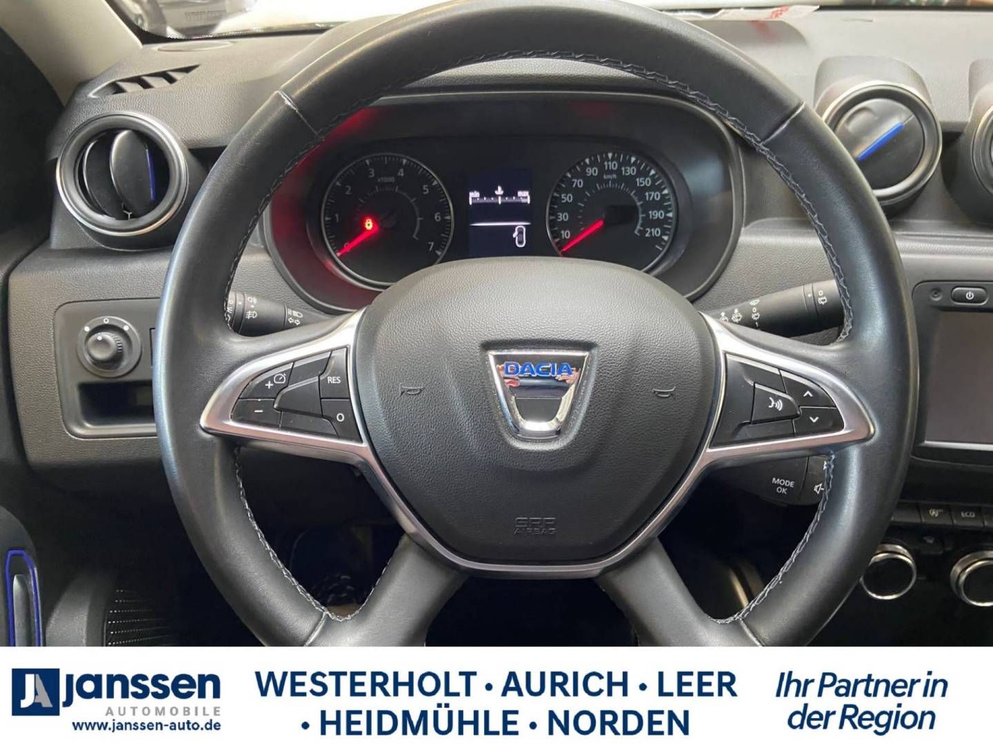 Fahrzeugabbildung Dacia DACIA DUSTER TCe150 2 WD GPF Celebration