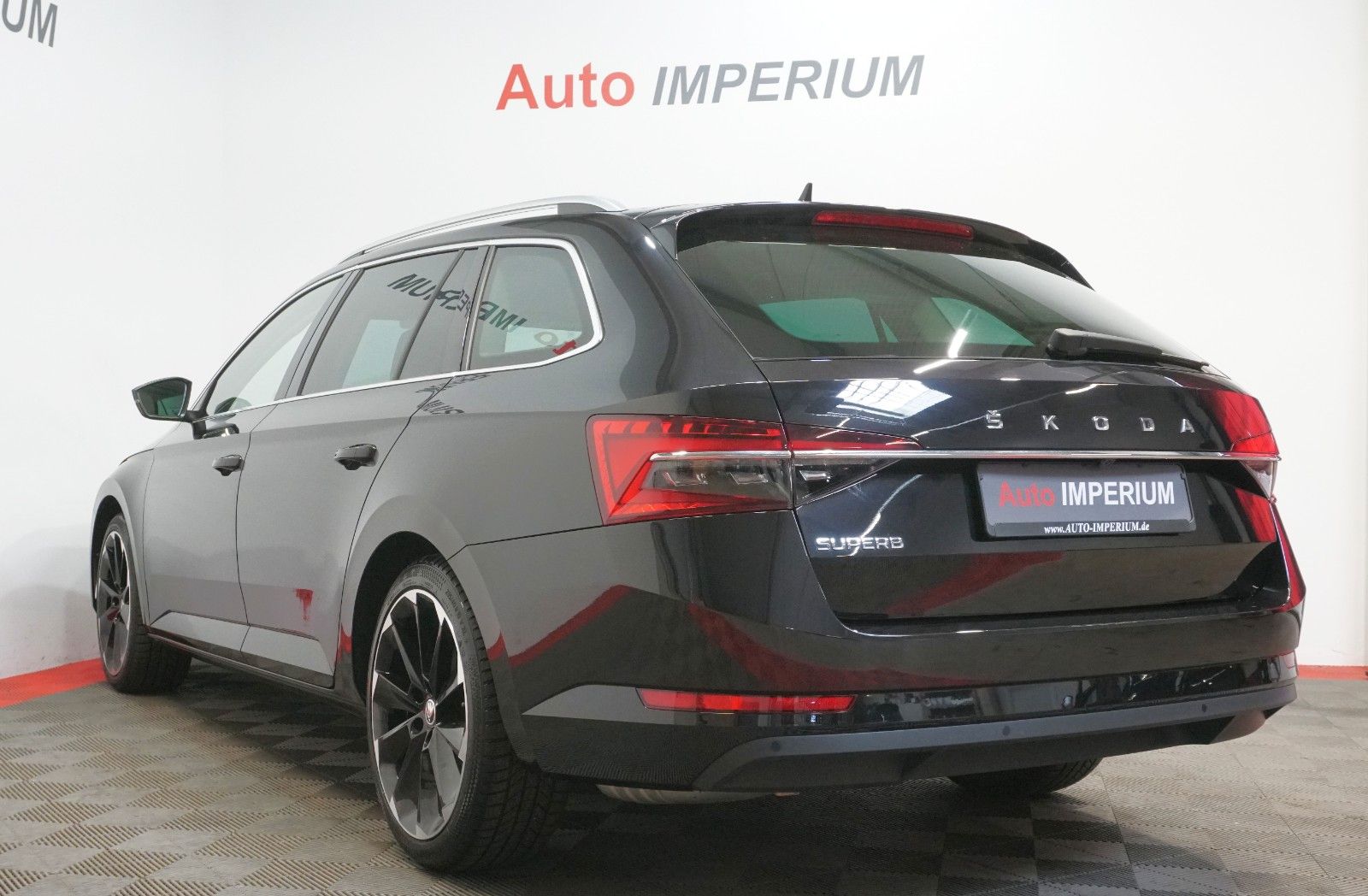 Skoda Superb Combi Style 2.0 TSI ACC RfK Matrix Leder foto 7