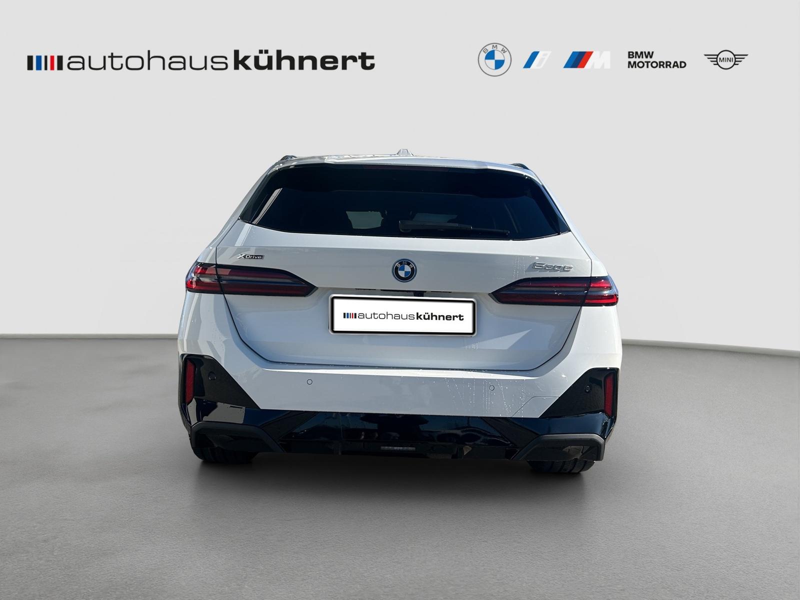 BMW 530e xDrive Touring M-Sport Hybr. UPE 87.380 EUR