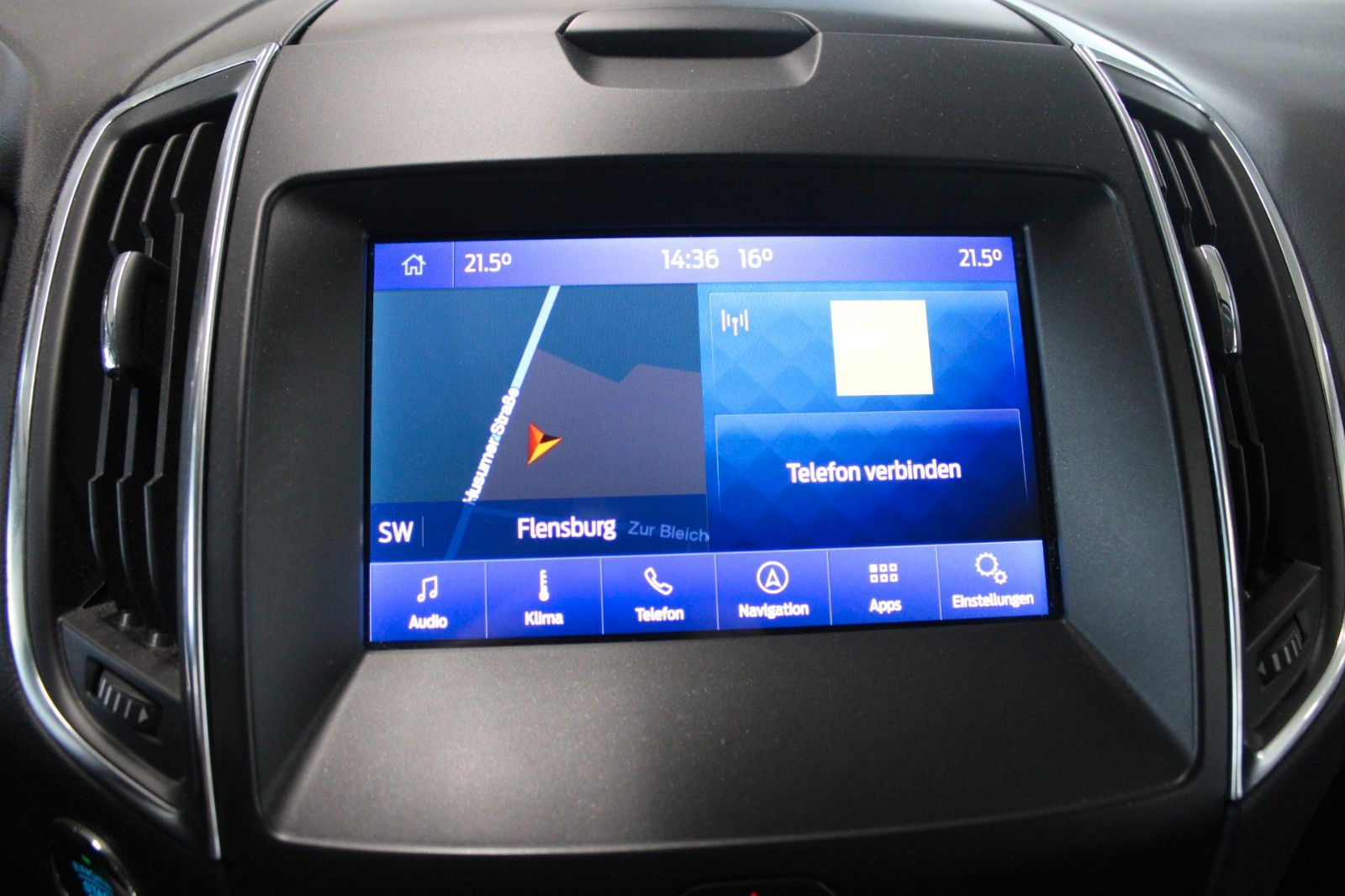 Fahrzeugabbildung Ford Galaxy Titanium 7-Sitzer DAB NAVI CAM WinterPak.