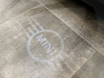 MYAUTOCENTER – Gebraucht- und Jahreswagen mit Werkstattservice in Pfaffenhofen MINI ONE Mini 3-trg. *2. Hand*Klima*SHZ*Bluetooth*LED