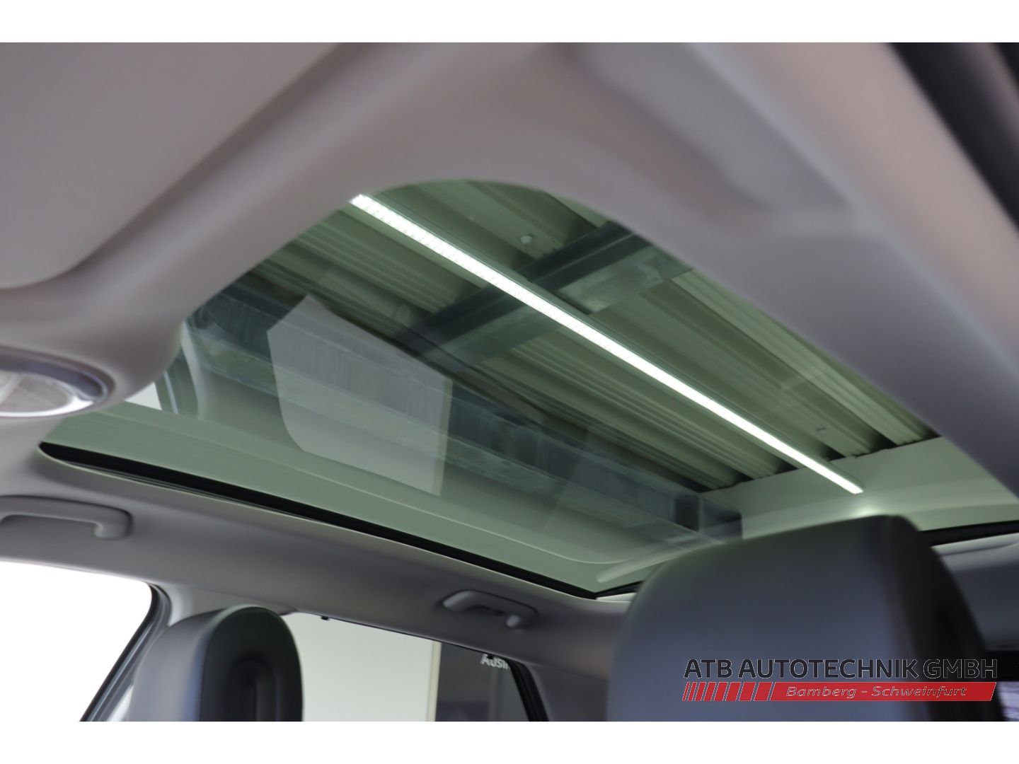 Fahrzeugabbildung Hyundai IONIQ 5 77,4 kWh UNIQ 98,8% SOH HUD Panorama Nav