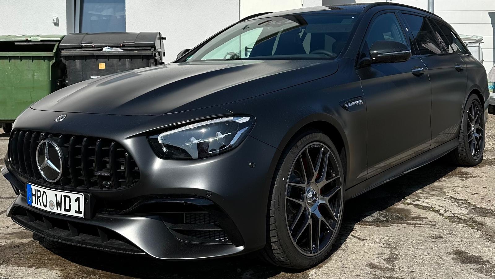 Mercedes-Benz E 63 AMG S Final Edition 1 of  999 Carbon Pano