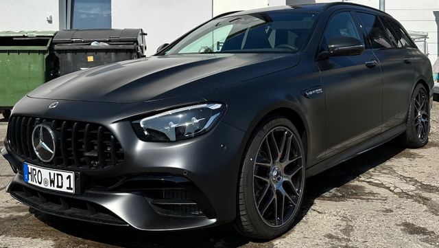 MERCEDES-BENZ E 63 AMG S Final Edition 1 of  999 Carbon Pano