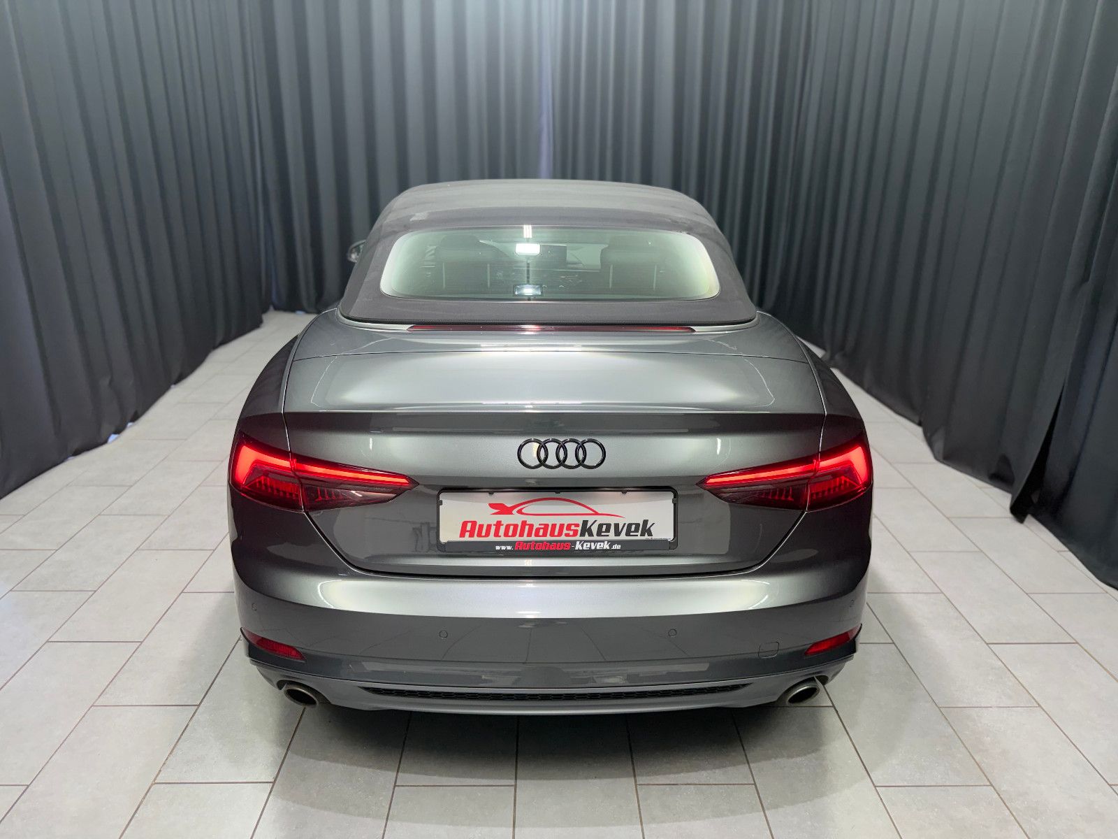 Fahrzeugabbildung Audi A5 Cabriolet S-LineB&O|MASSAGE|RS-SITZE|360°