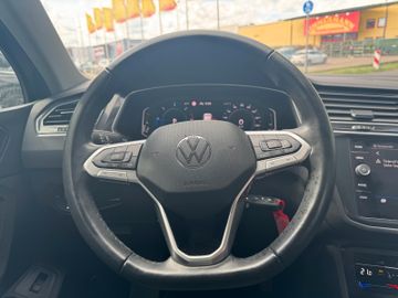 Volkswagen Tiguan - 10