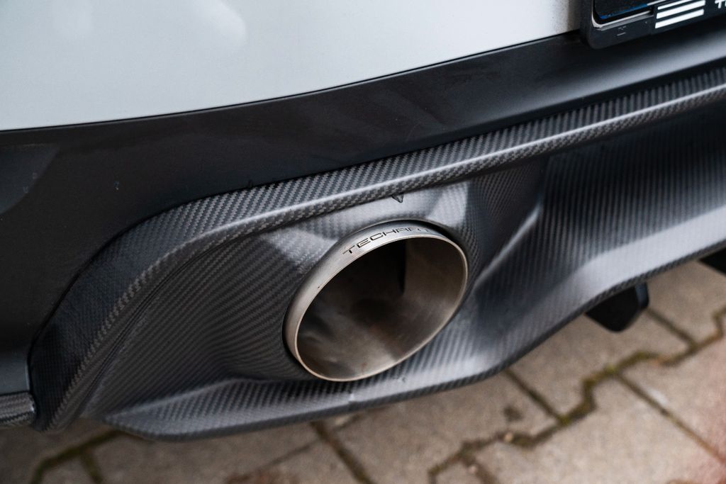 ANDERE Techart T Sport R/ SCHALTER/ 505 PS/ MATT CARBON ANDERE Techart T Sport R/ SCHALTER/ 505 PS/ MATT CARBON