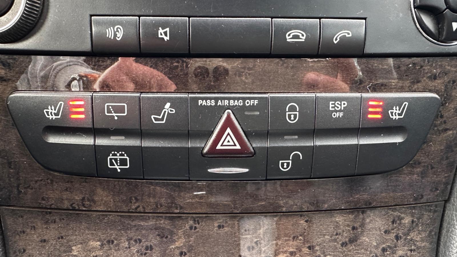 Mercedes-Benz E240 2005 — photo 24