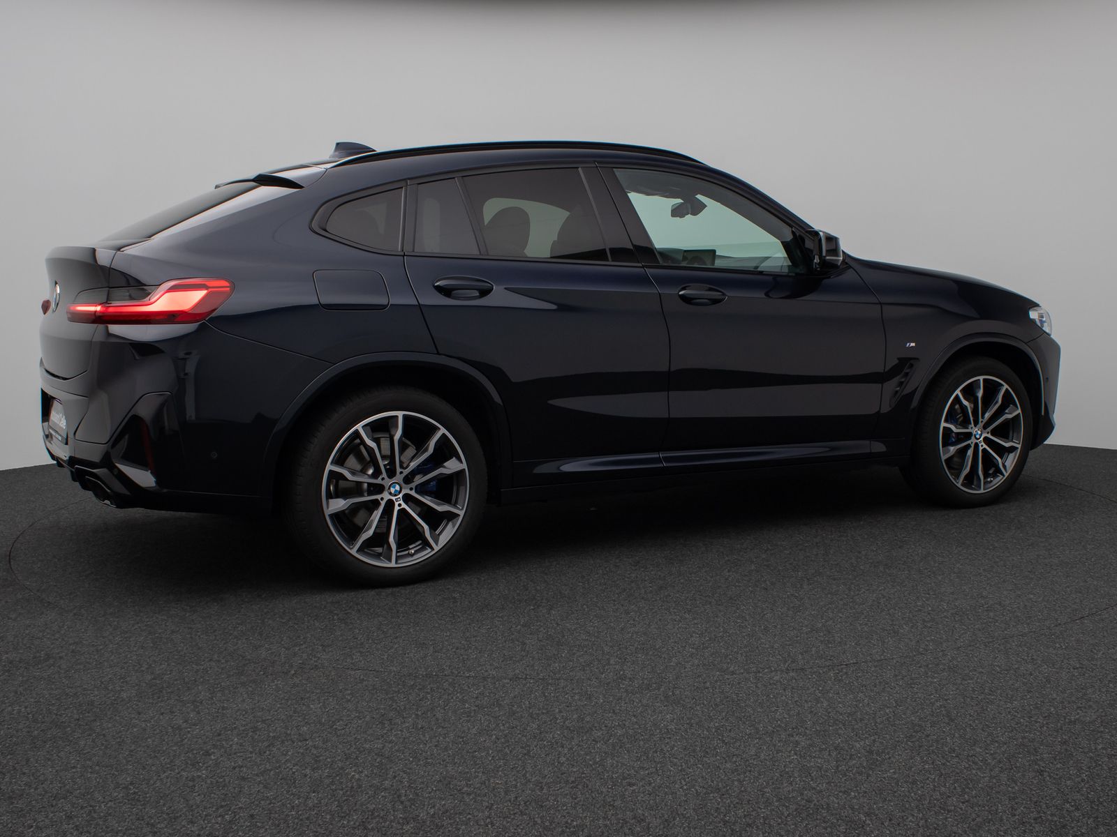 Fahrzeugabbildung BMW X4 M40i Panorama Laser Kamera HUD DAB HiFi AHK