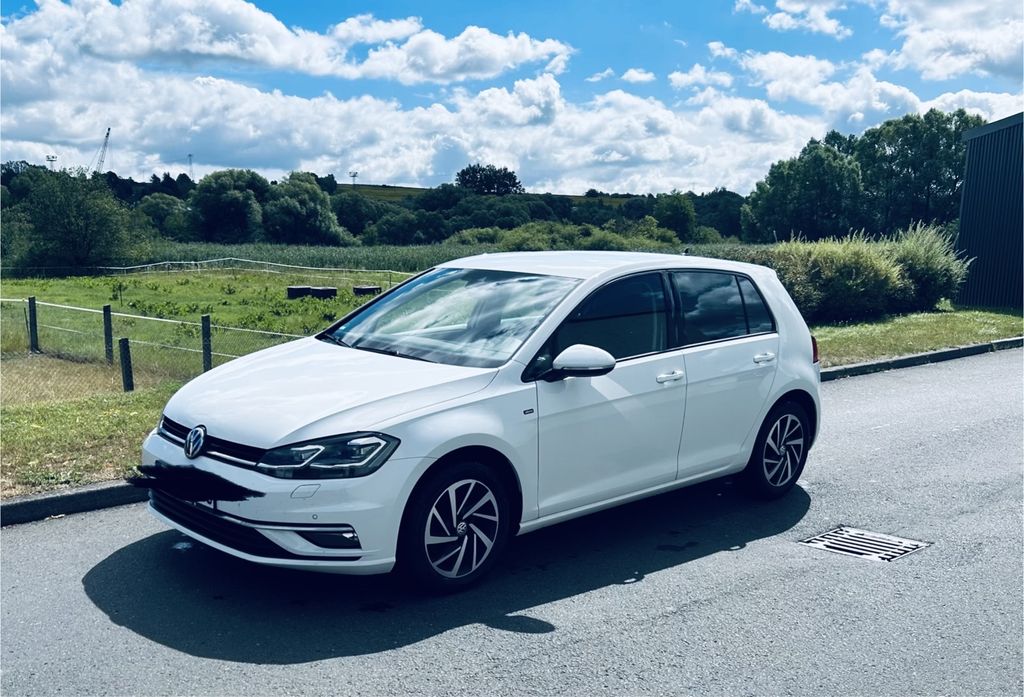 Image of Volkswagen Golf