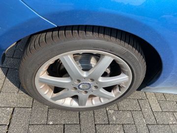 Bild 17 Mercedes-Benz A 170 A -KLASSE KLIMA ALLWETTERREIFEN BREMSE NEU