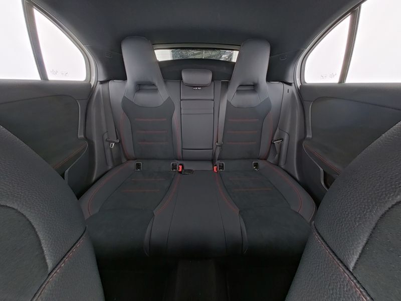 Fahrzeugabbildung Mercedes-Benz A 200 AMG*Pano*HUD*360°*MultiBeam*Memory*Totwin*