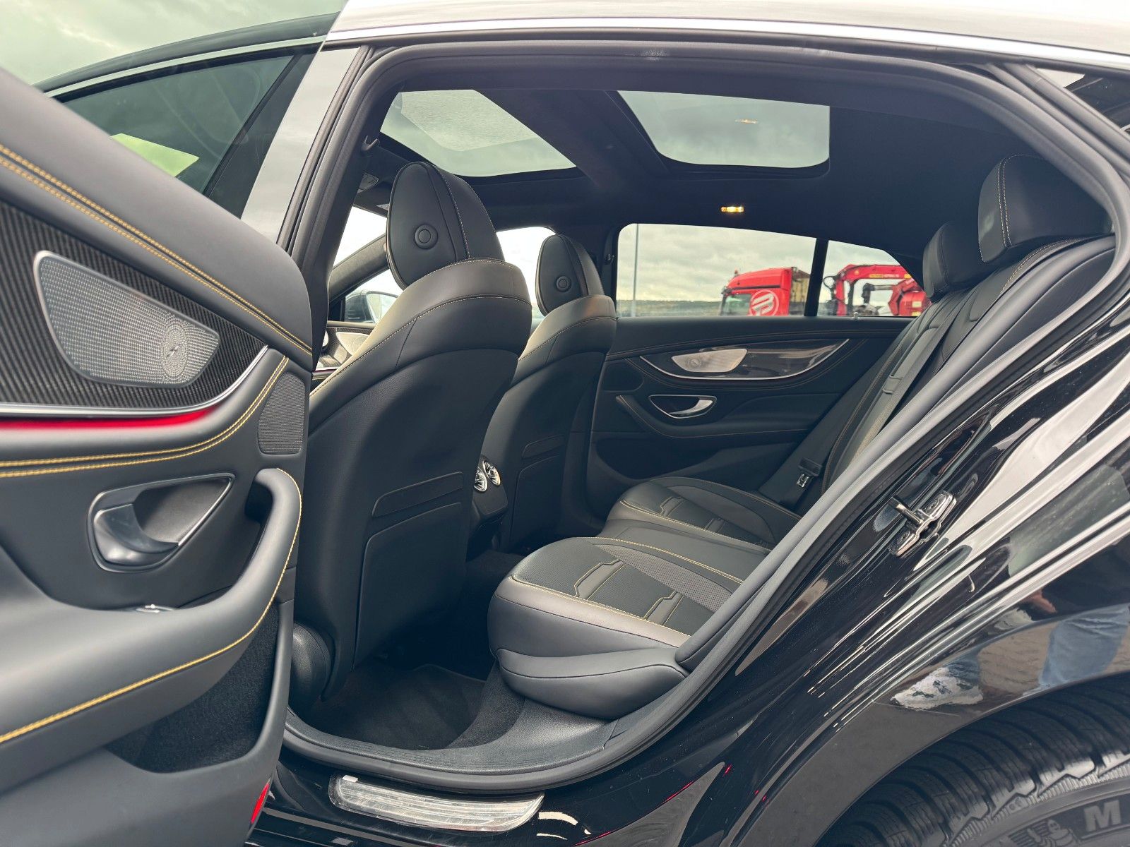 Fahrzeugabbildung Mercedes-Benz AMG GT 43 4M+AGA+Burm+Pano+HUD+360