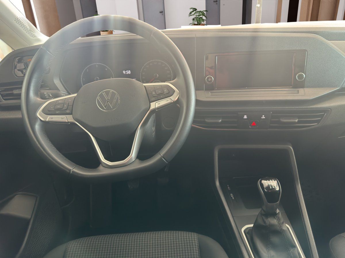 Fahrzeugabbildung Volkswagen Caddy Cargo Maxi 4Motion 2.0 TDI Klima GRA AHK