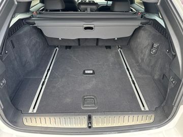 BMW 520d xDrive Touring M Sportpaket Head-Up HiFi