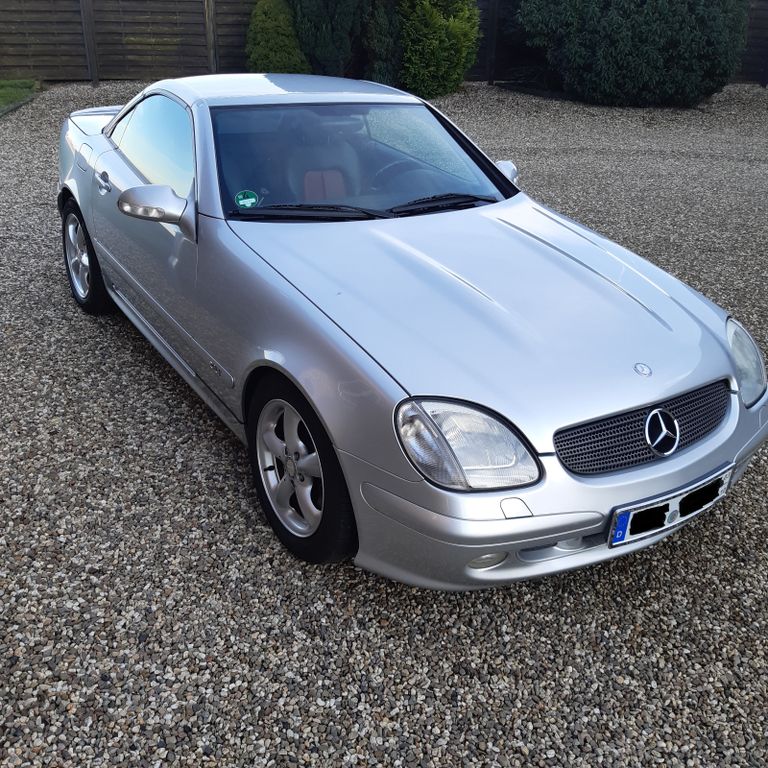 Mercedes-Benz SLK 320