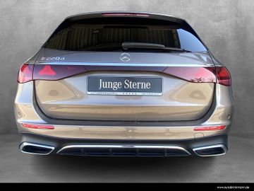 Mercedes E 220 - 6
