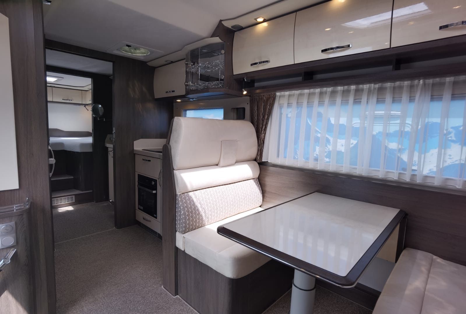 Fahrzeugabbildung Phoenix Top-Alkoven 8800 BML *SommerSale*