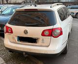 Volkswagen VW Passat Variant Weiß mit AHK, 8-fach Bereifung - Volkswagen Passat Variant: W8