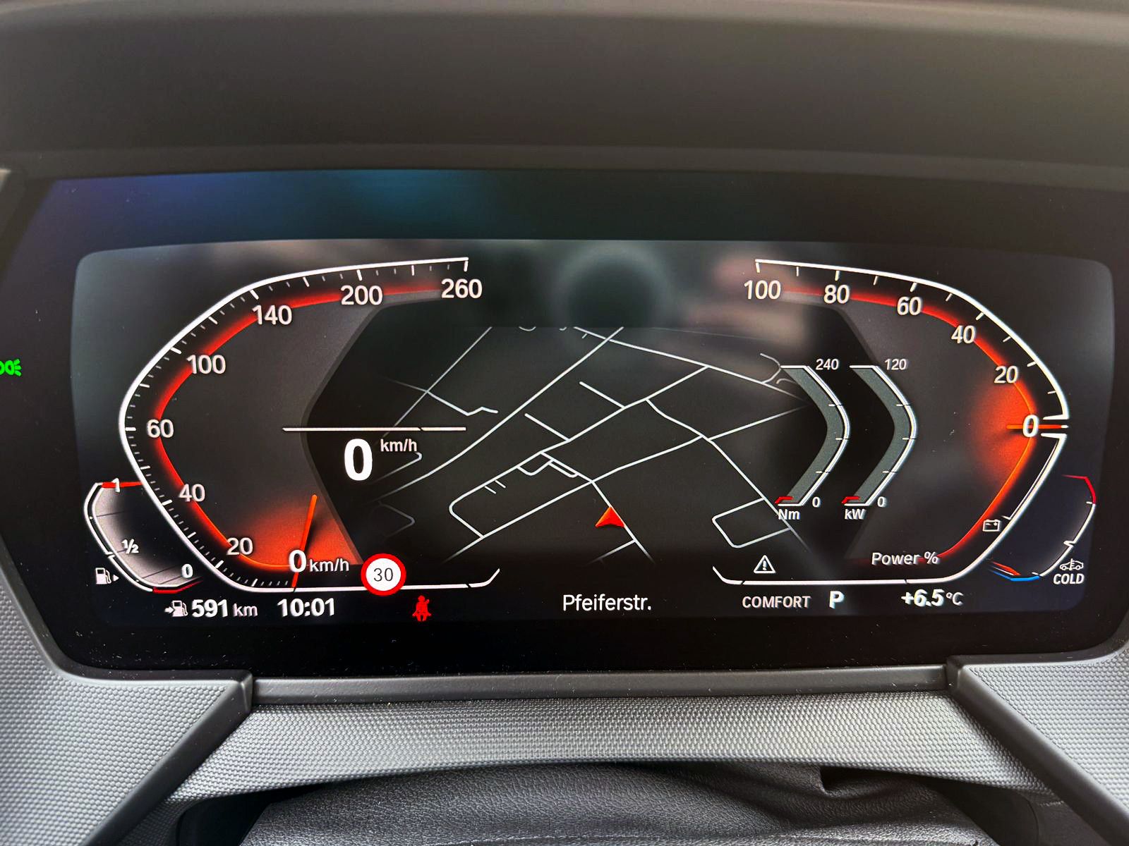 Fahrzeugabbildung BMW 118i M-Sport Steptr. LED ACC NAVI PDC KAM LHZ