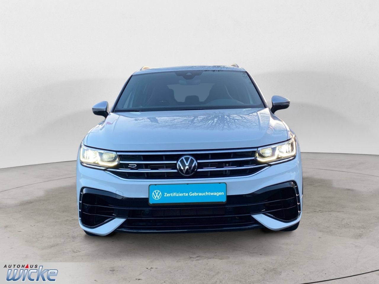 Volkswagen Tiguan 2.0 TSI R NAVI KLIMA LED KEYLESS REAR VIE foto 3