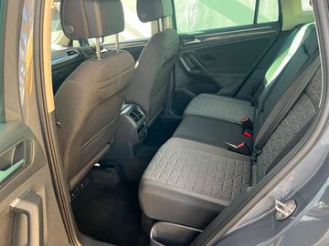 Volkswagen Tiguan - 4