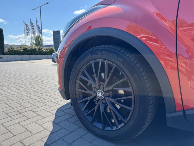 Toyota C-HR  Hybrid Orange Edition